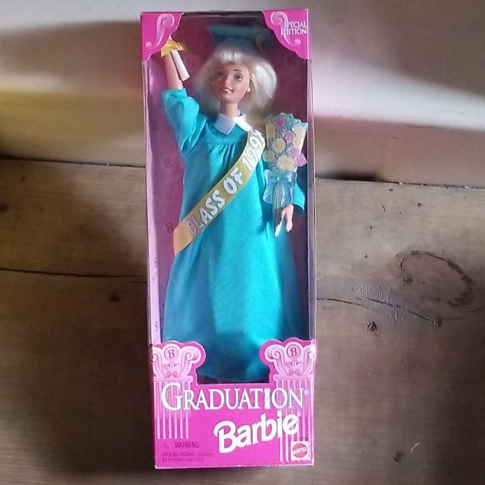 Graduation barbie